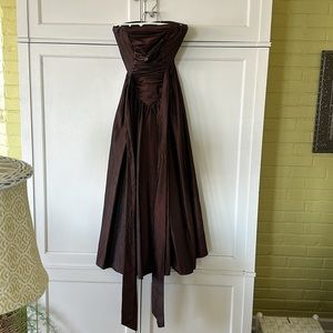 Size 8 strapless taffeta dress